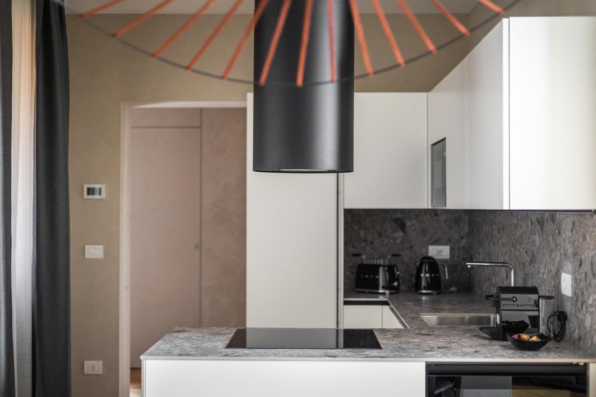 San Martino - Luxury Apartments By Design Club Collection Болоня Екстериор снимка