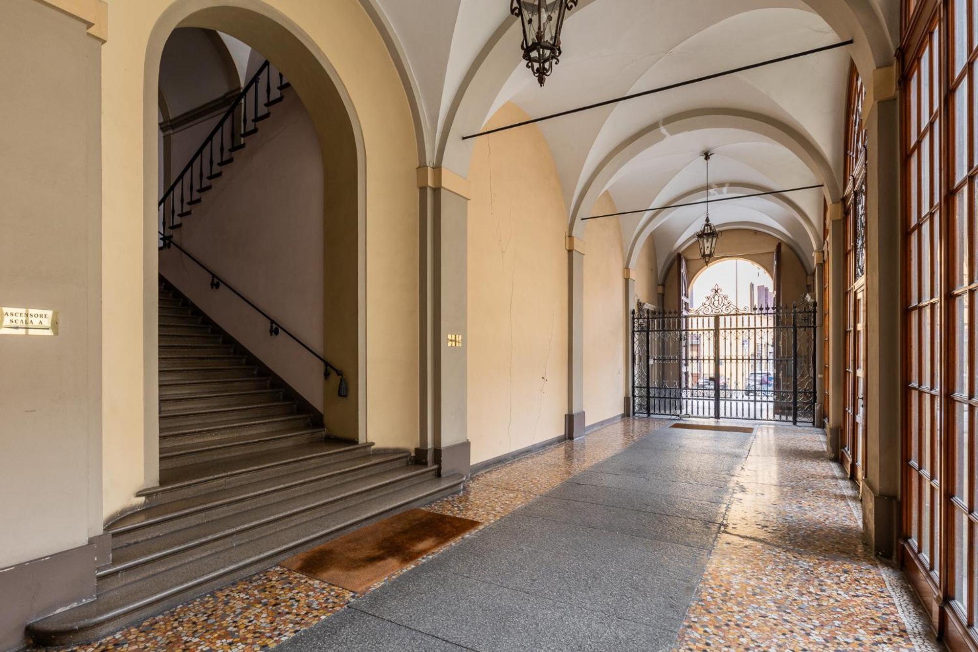 San Martino - Luxury Apartments By Design Club Collection Болоня Екстериор снимка